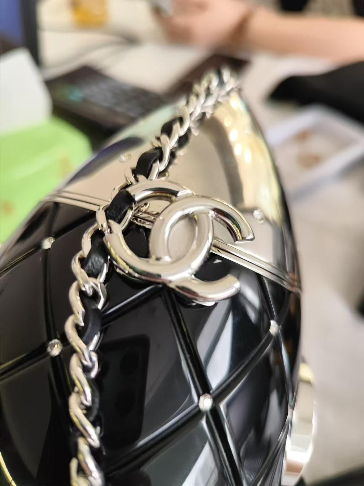 Chanel Clutch - Rovelle Bags