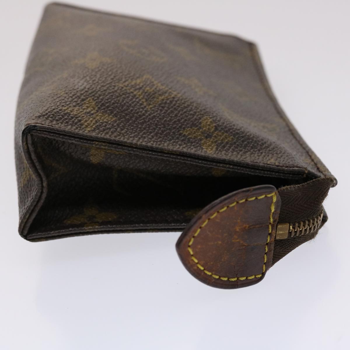 LOUIS VUITTON Monogram Poche Toilette 15 Pouch M47546 LV Auth 47309