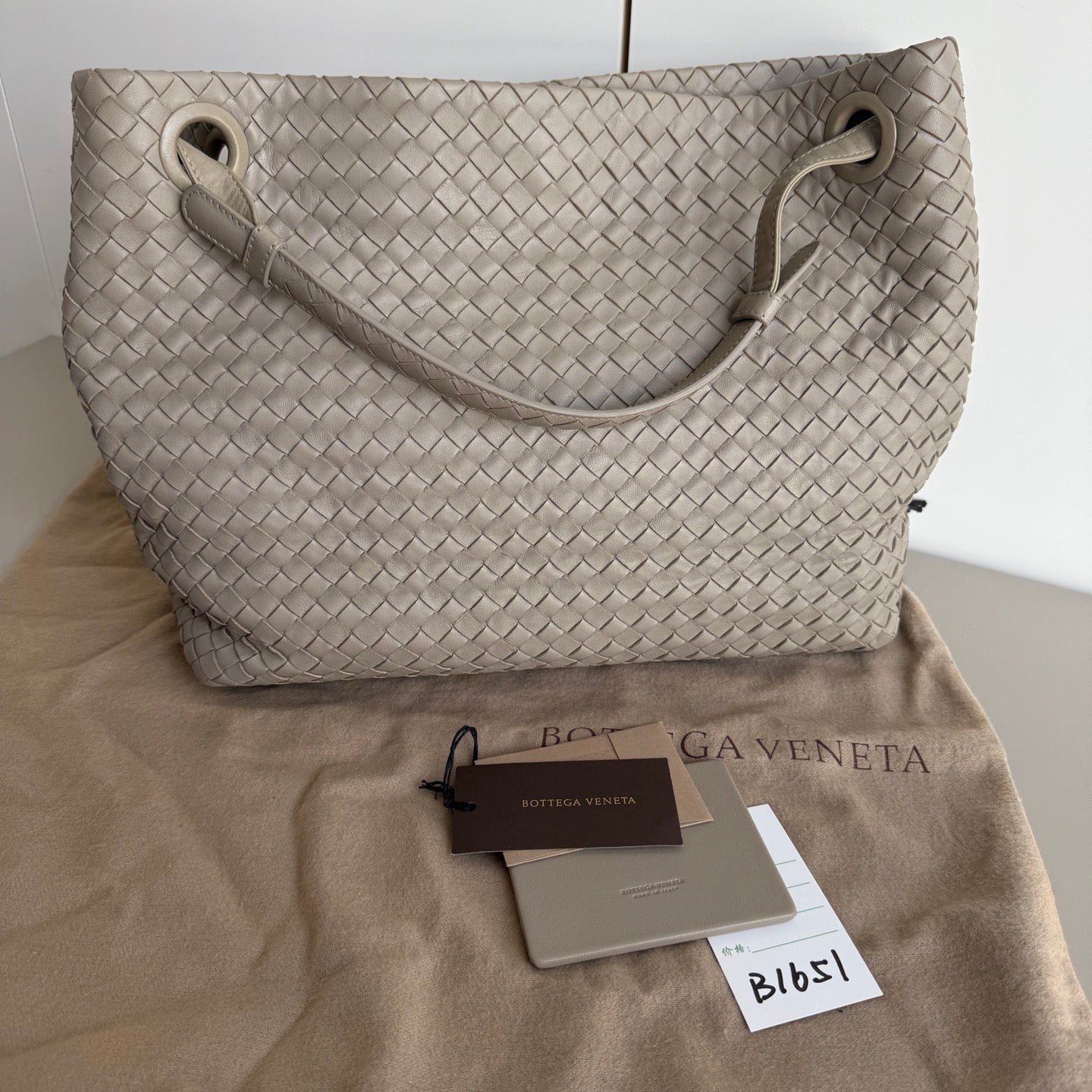 Bottega Veneta Veneta Shoulder Bag - Rovelle Bags