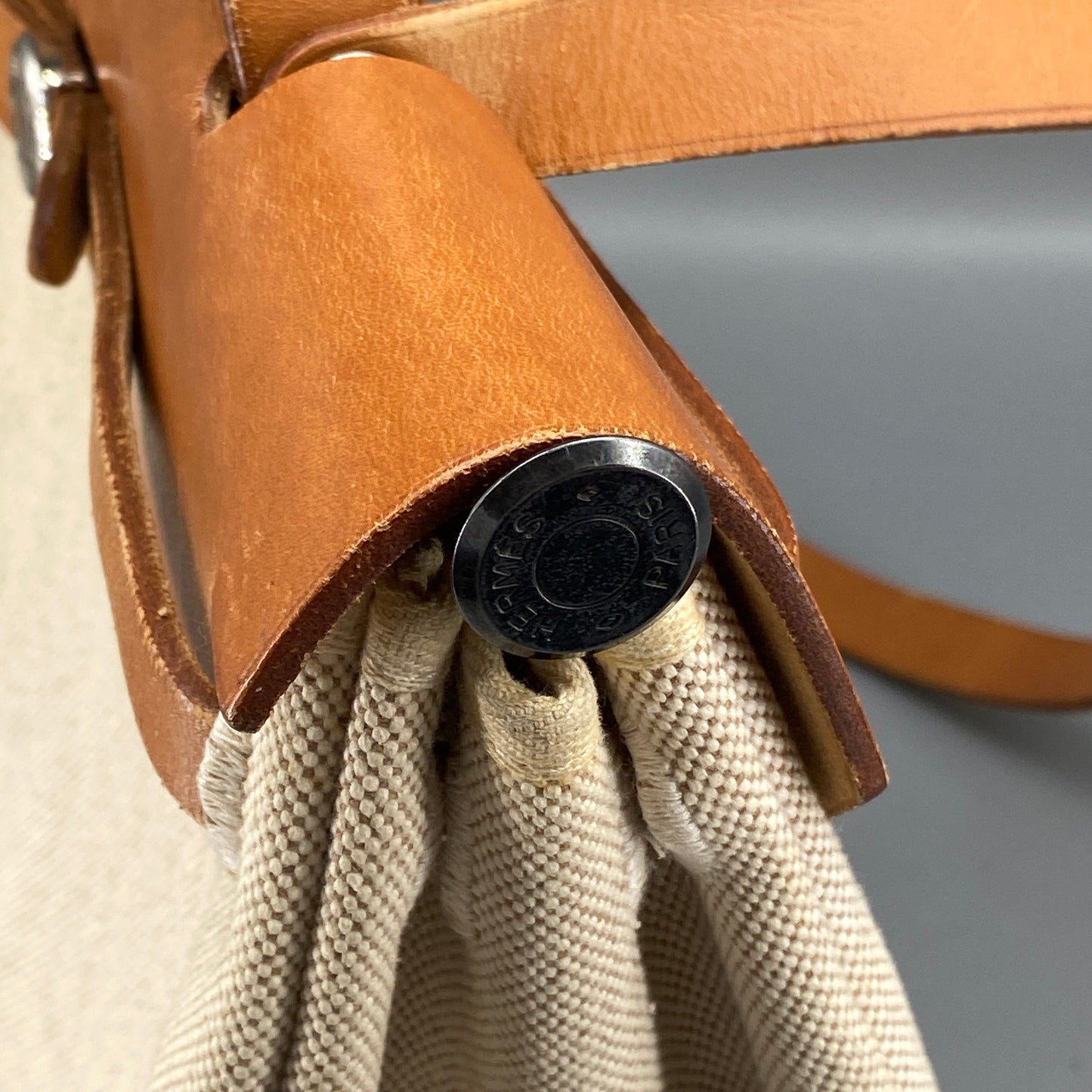 Hermes 2001 Herbag 31 Beige Canvas & Natural Caramel Cowhide Shoulder Bag