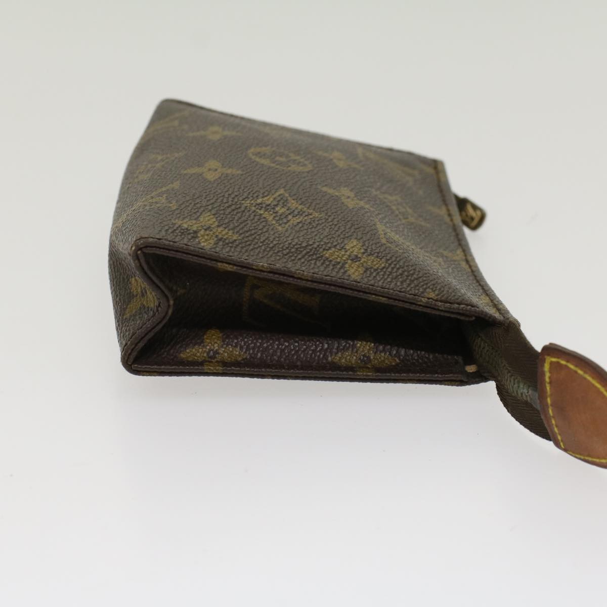 LOUIS VUITTON Monogram Poche Toilette 15 Pouch M47546 LV 48539