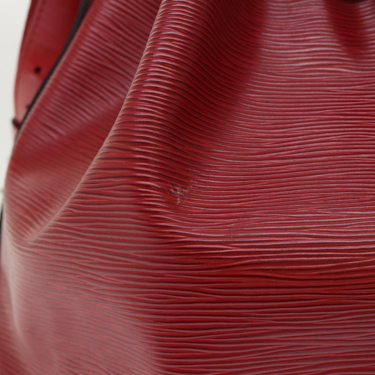 LOUIS VUITTON Epi Petit Noe Shoulder Bag Red M44107 LV 49850