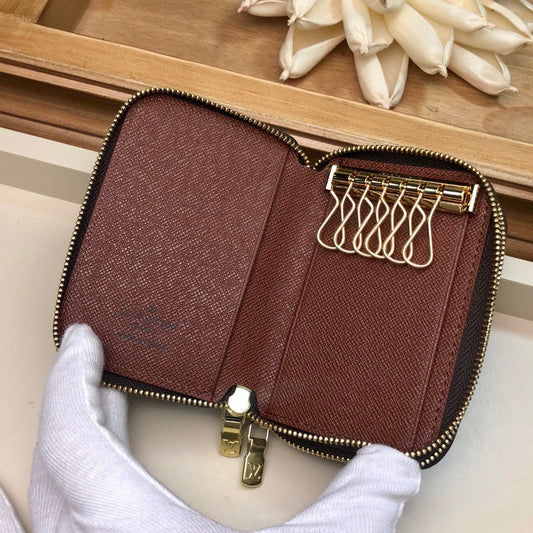 Louis Vuitton Luxury Bags 2438