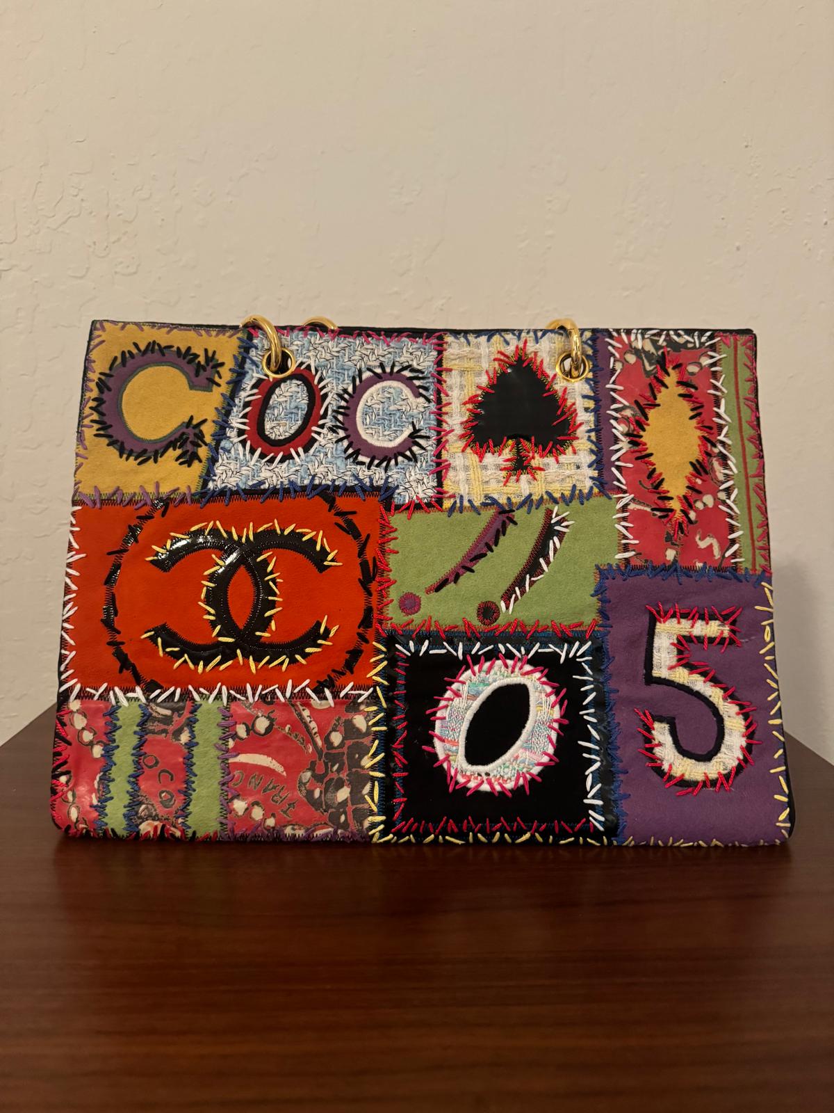 Chanel Chanel 19 Tote - Rovelle Bags