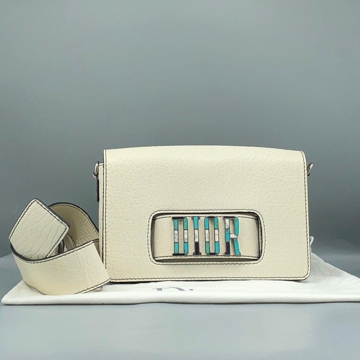 Christian Dior Dio(r)evolution Cream Grained Calfskin shoulder Bag