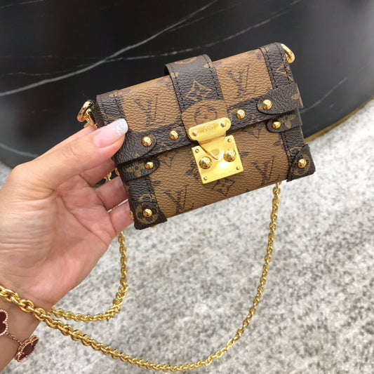 Louis Vuitton Luxury Bags 1815