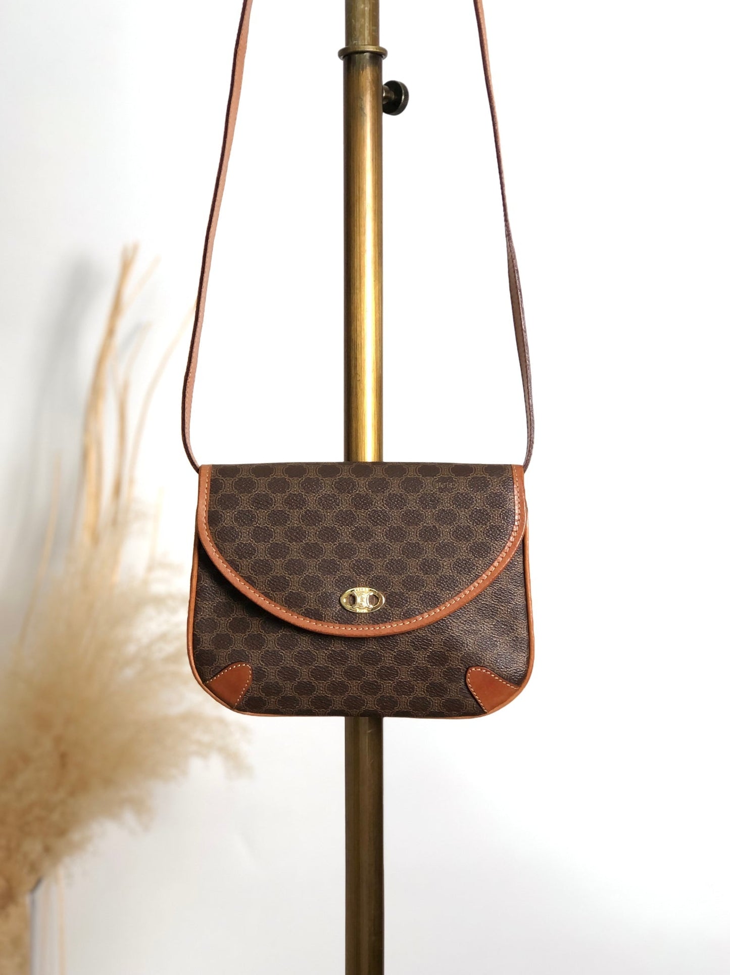 CELINE Shoulder bag Brown a4uyd7