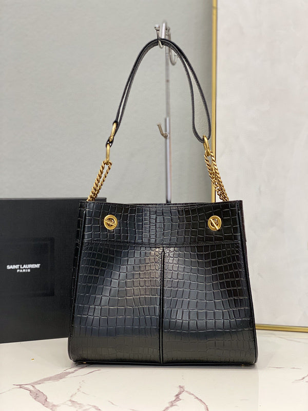 Yves Saint Laurent Boutique Refined Handbag