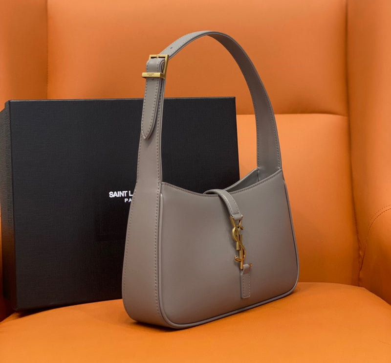 Yves Saint Laurent - Bags - 235