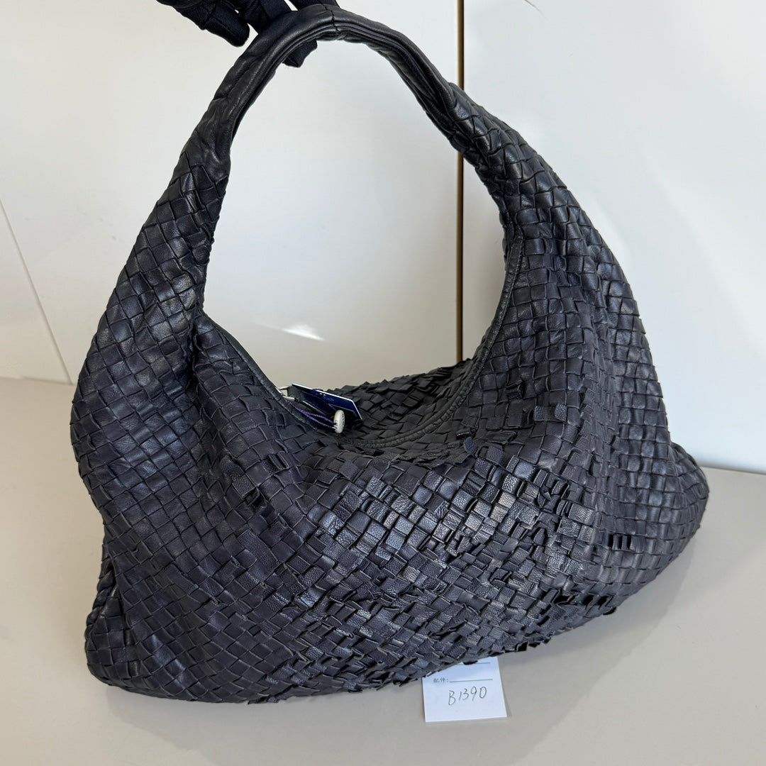 Bottega Veneta Veneta Shoulder Bag - Rovelle Bags