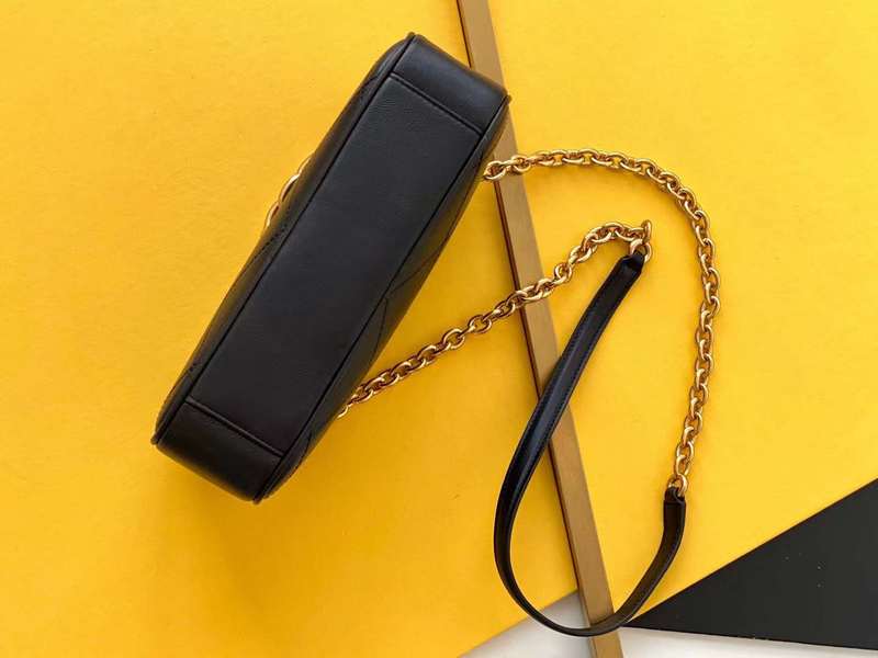 Yves Saint Laurent - Bags 109