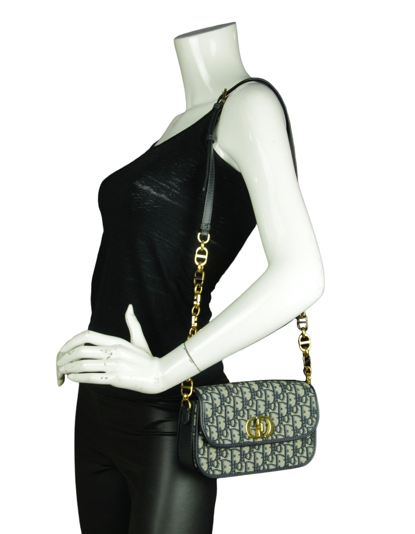 Dior 30 Montaigne Shoulder Bag - Rovelle Bags