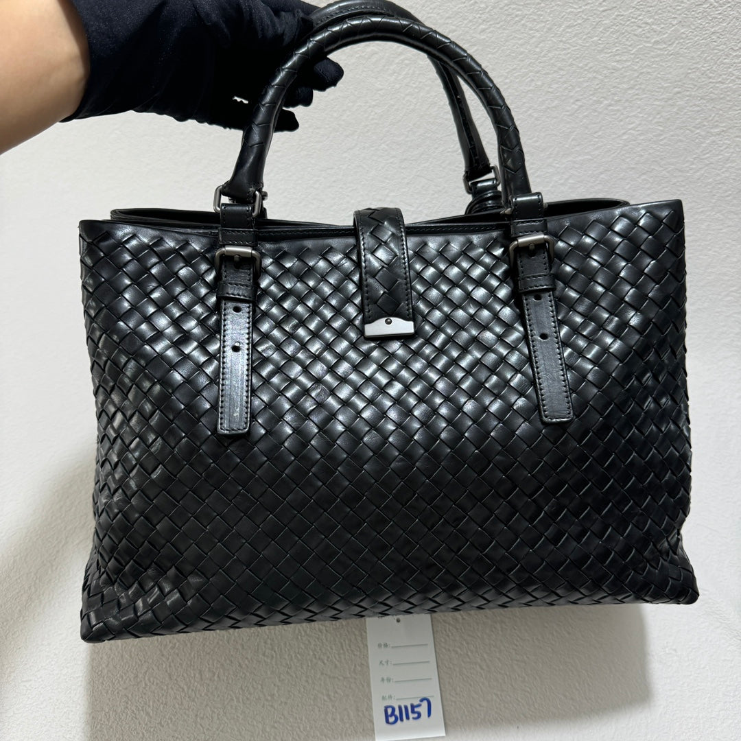 Bottega Veneta Veneta Shoulder Bag - Rovelle Bags