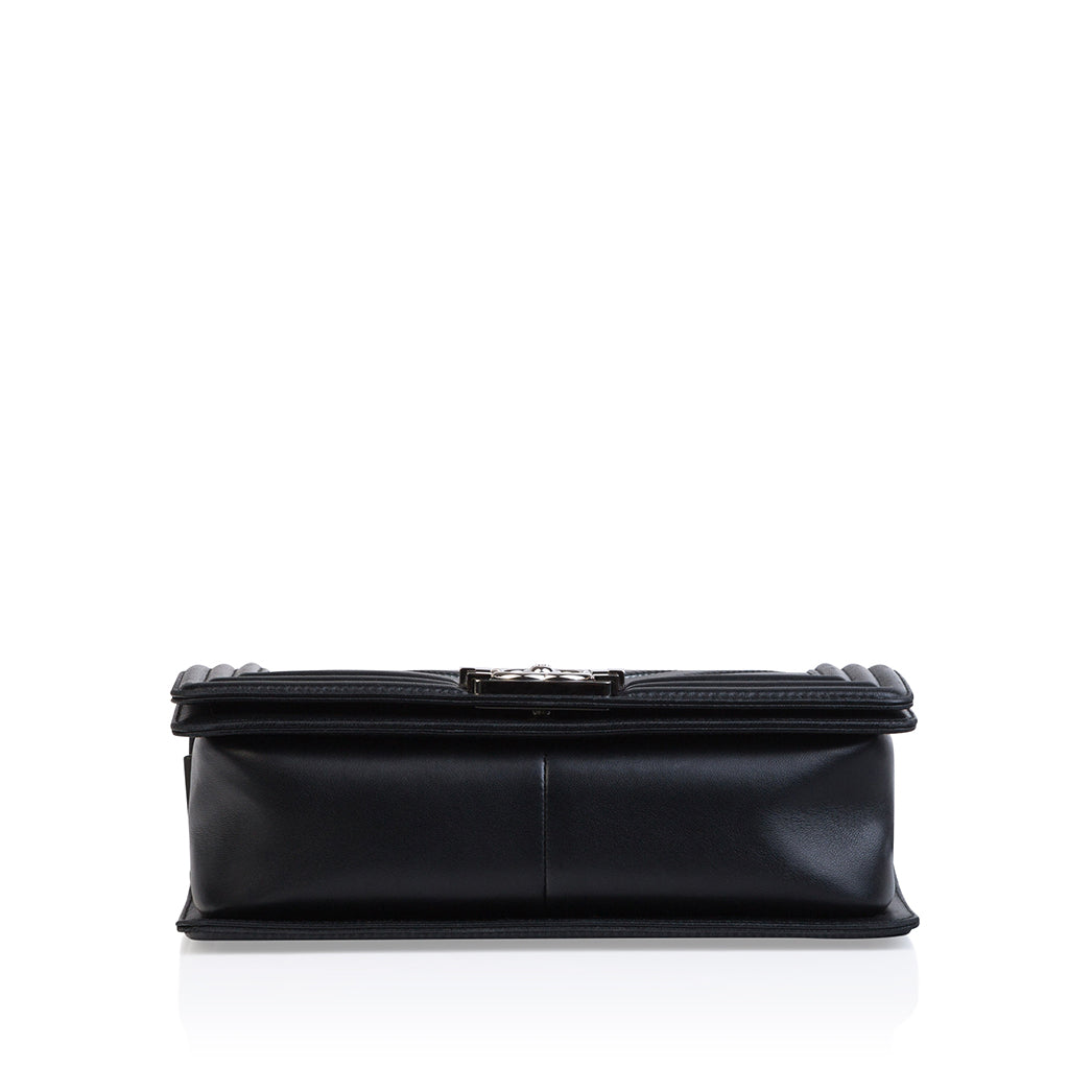 Chanel Boy Bag Shoulder Bag - Rovelle Bags