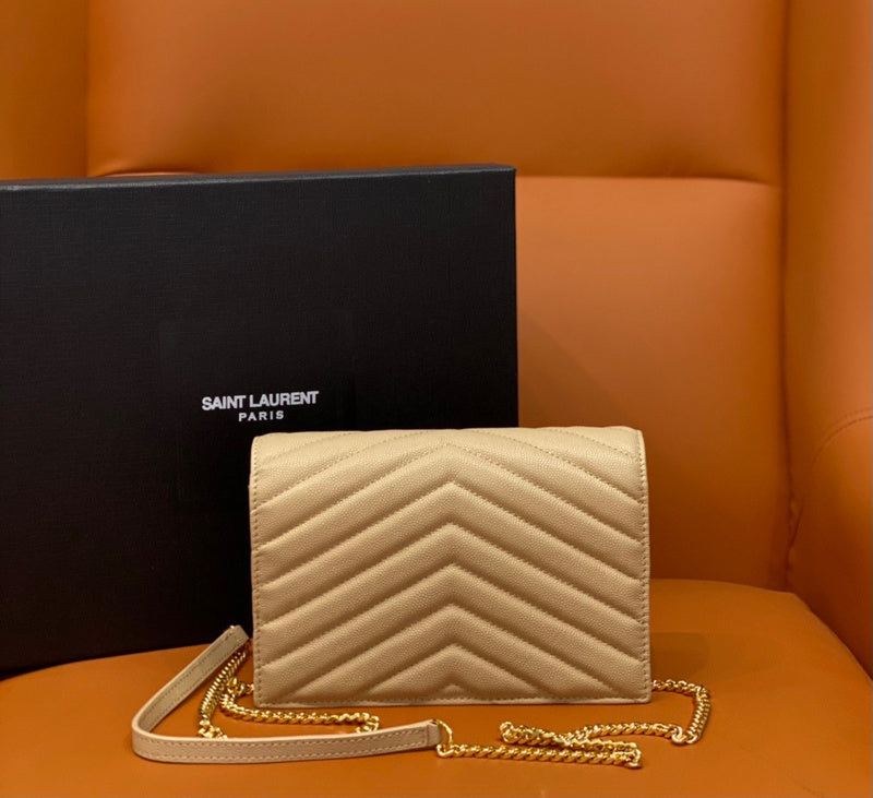 Yves Saint Laurent Runway Signature Handbag