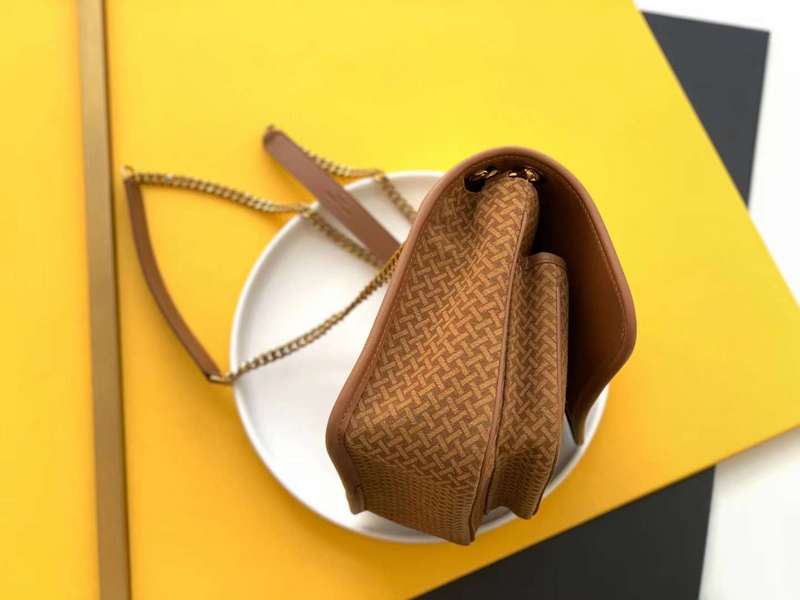Yves Saint Laurent Atelier Classic Handbag