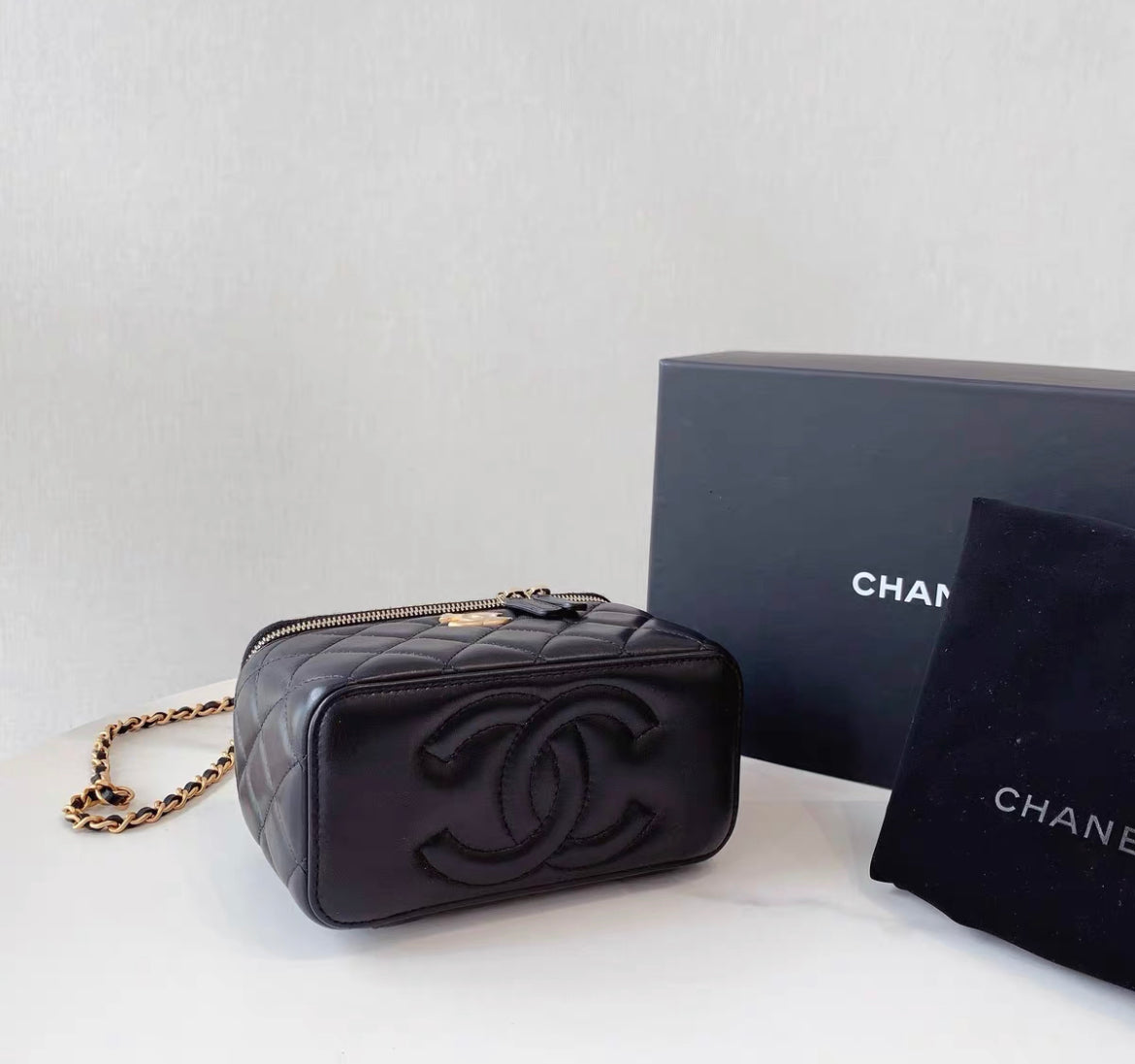 Chanel Vanity Clutch - Rovelle Bags