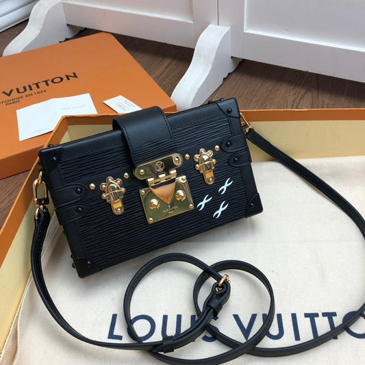 Louis Vuitton Luxury Bags 1943