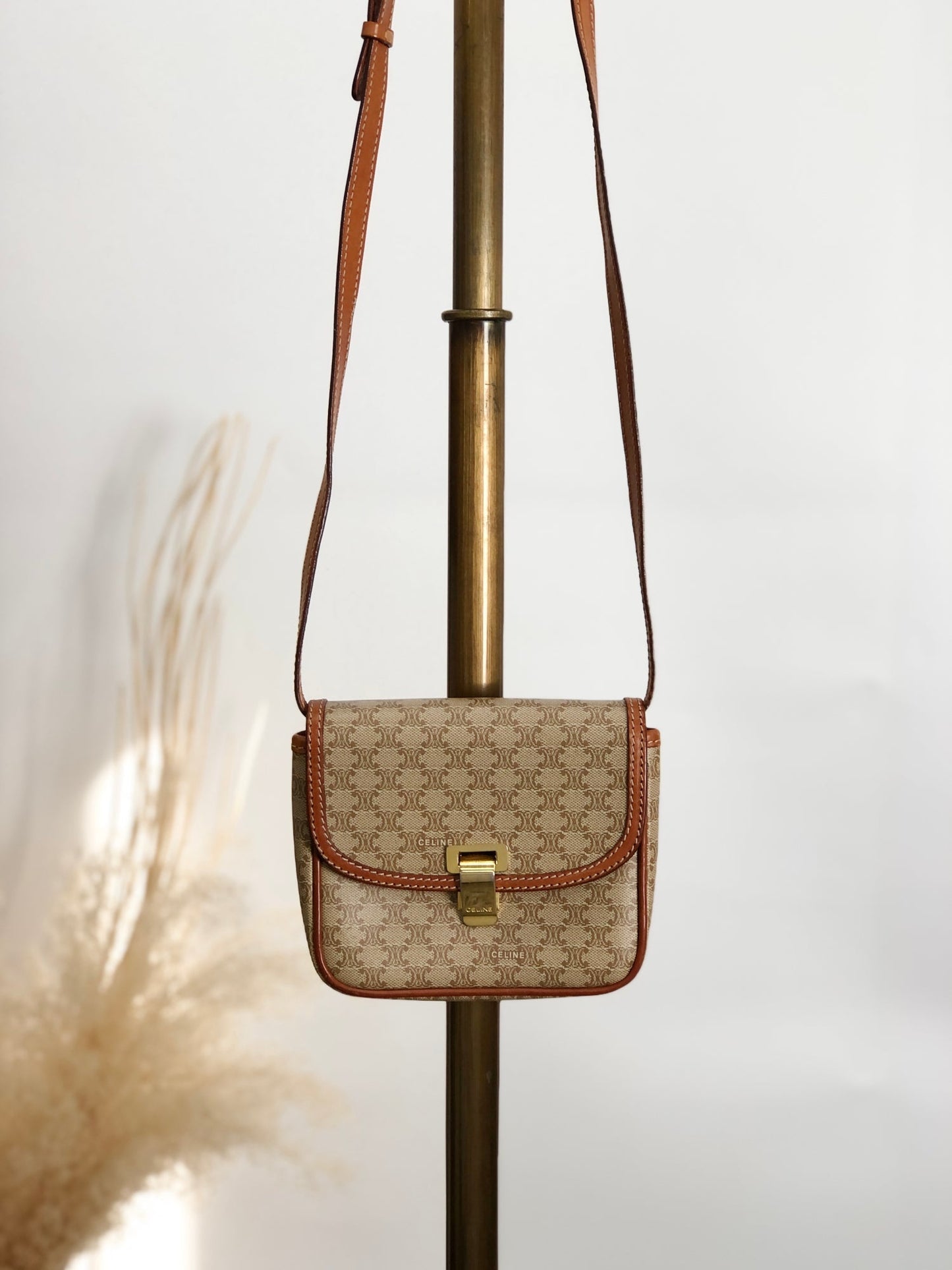 CELINE Macadam Flap Shoulder bag Beige vtaawi