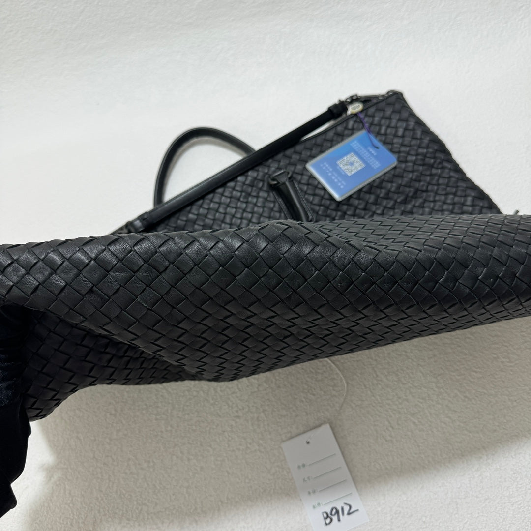 Bottega Veneta Veneta Tote - Rovelle Bags