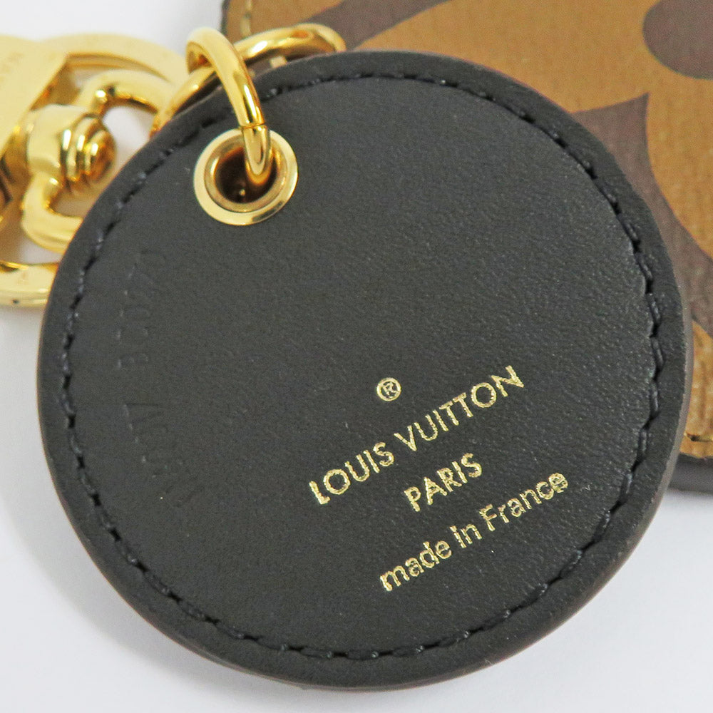 Louis Vuitton Monogram Giant Reverse Porte Clair M69317 Charm Keyher Logo Small