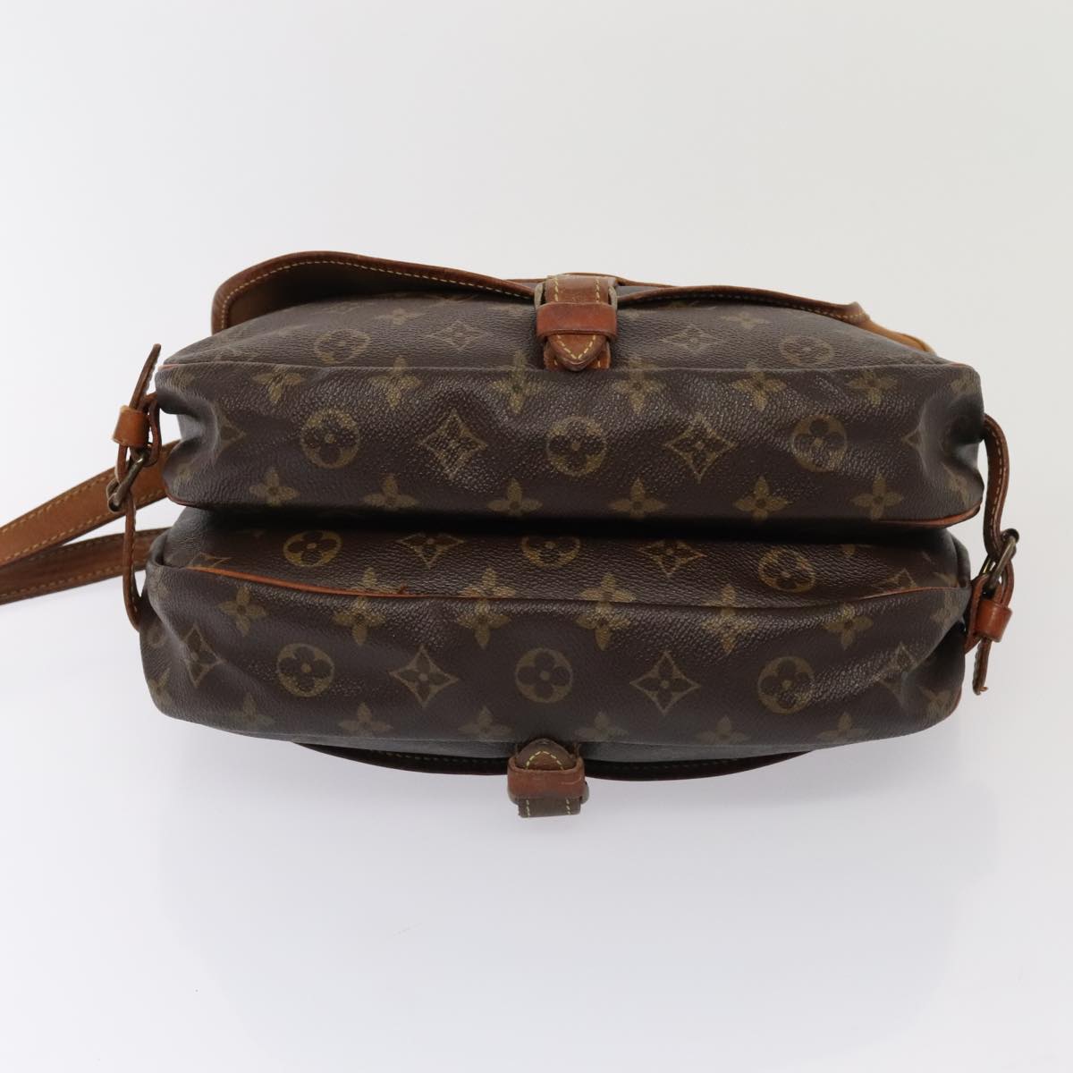 LOUIS VUITTON Monogram Saumur 30 Shoulder Bag M42256 LV Auth 75860