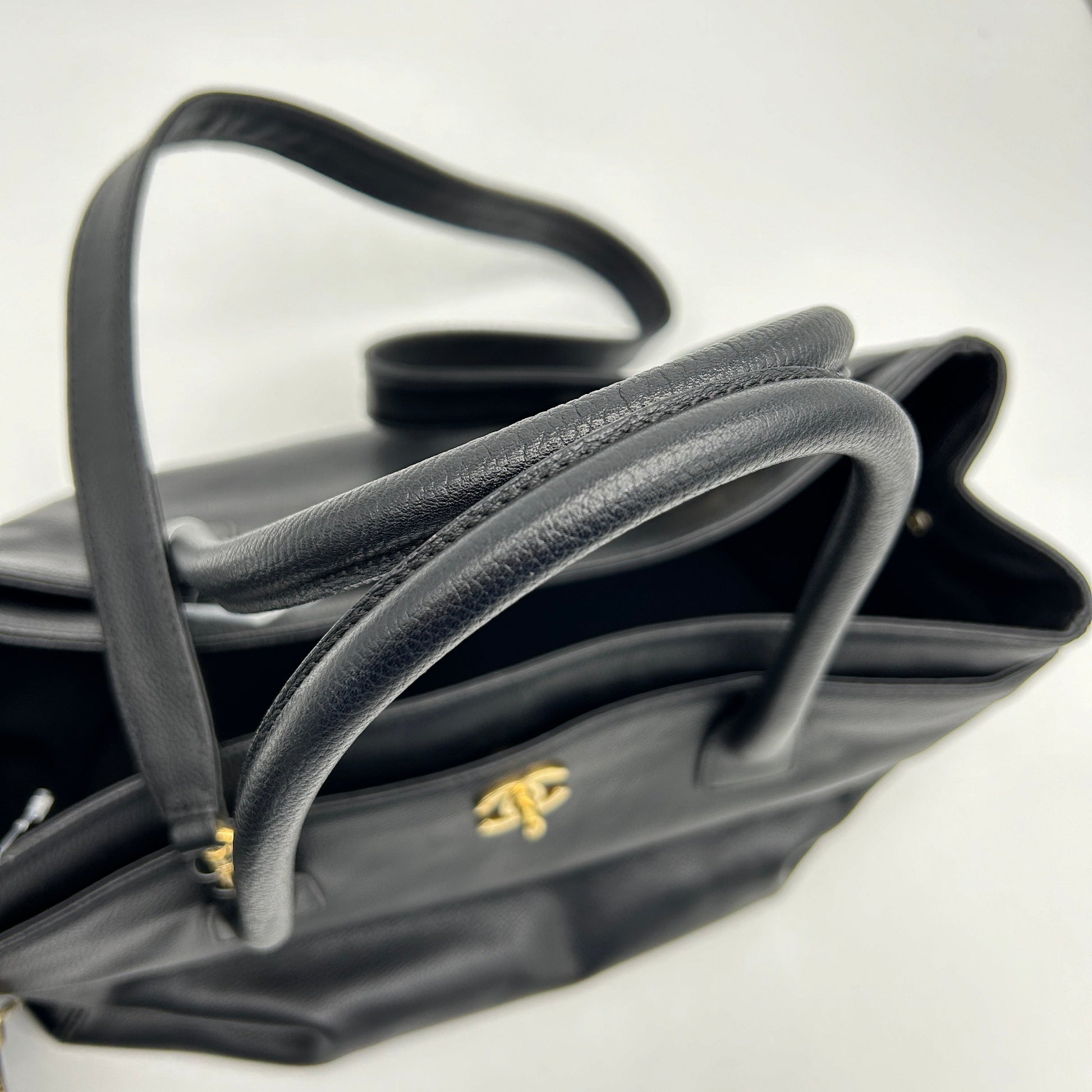Chanel Shoulder Bag - Almora Bags