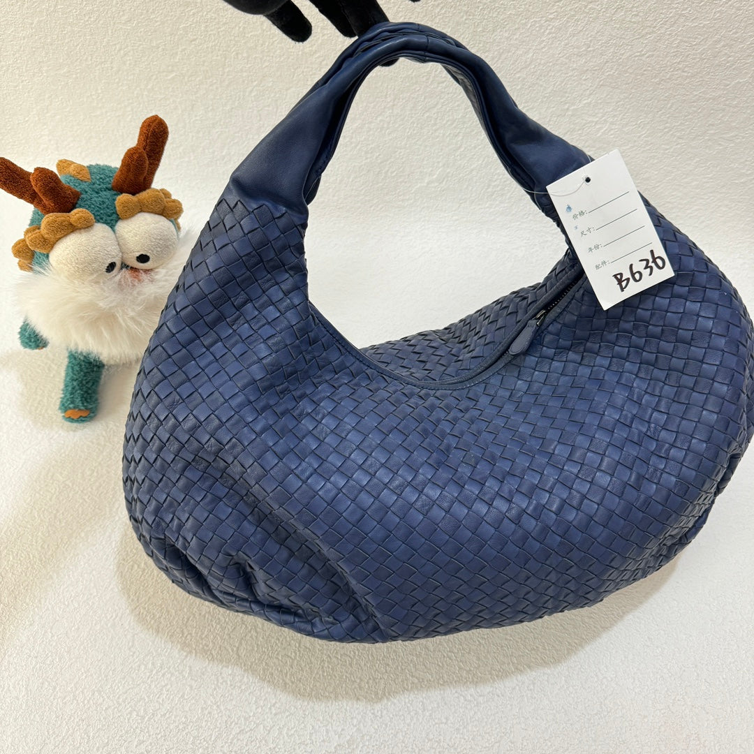 Bottega Veneta Veneta Shoulder Bag - Rovelle Bags