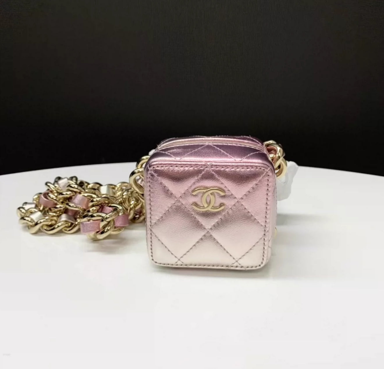 Chanel Chanel 22 Shoulder Bag - Rovelle Bags