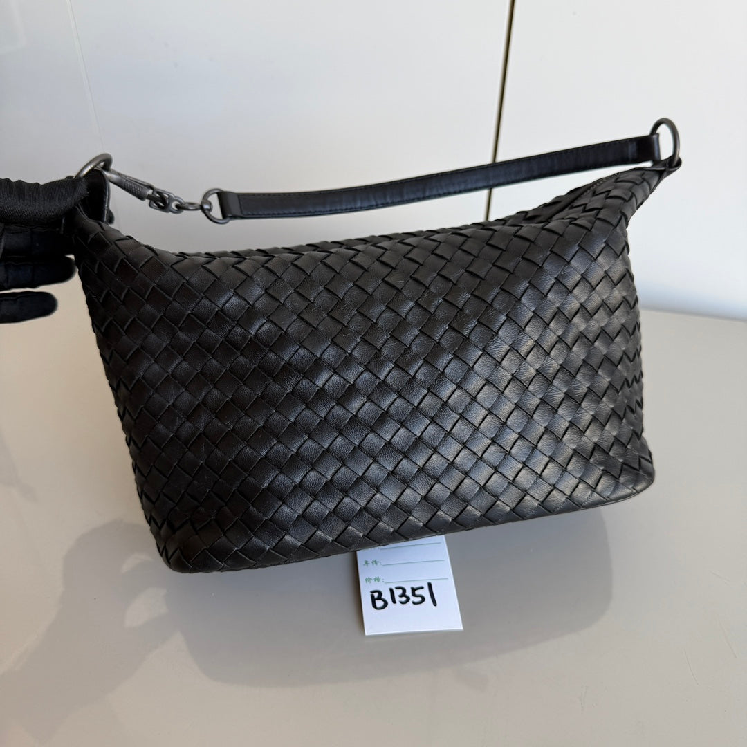 Bottega Veneta Veneta Shoulder Bag - Rovelle Bags