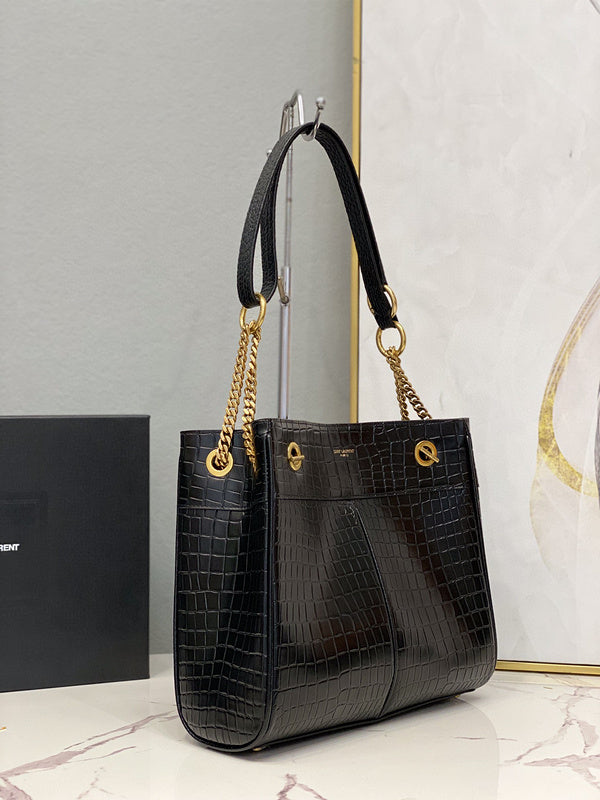 Yves Saint Laurent Boutique Refined Handbag