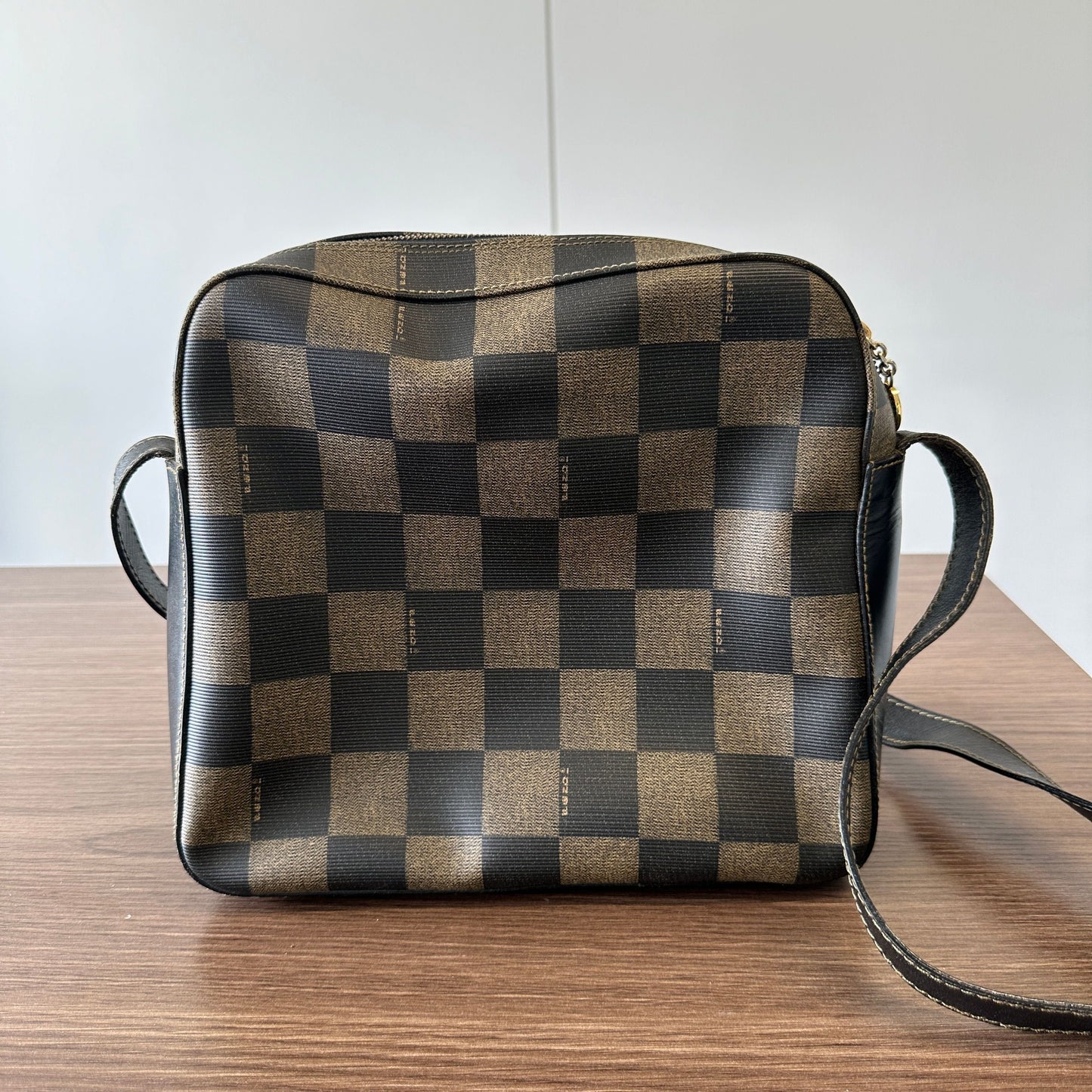 Fendi Classic Fendi Cross Body LB122353