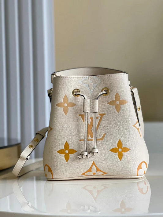 Louis Vuitton Luxury Bags 2525