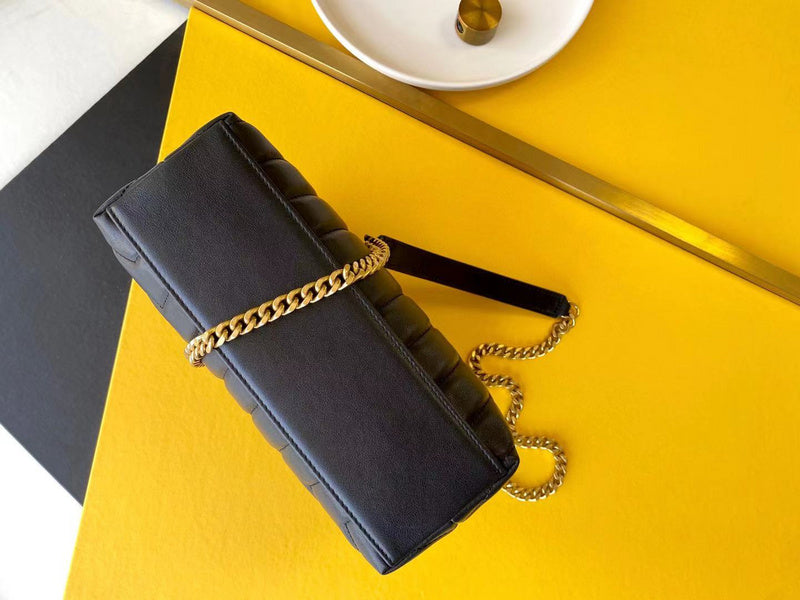 Yves Saint Laurent Day Signature Handbag