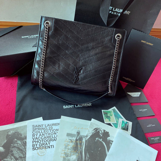 Yves Saint Laurent Day Classic Handbag