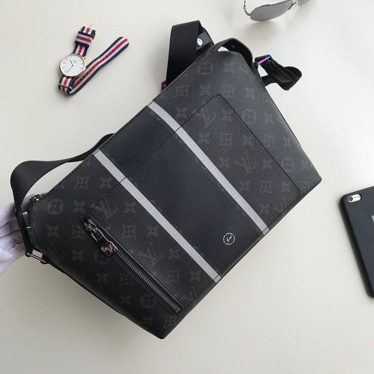 Louis Vuitton Luxury Bags 1784