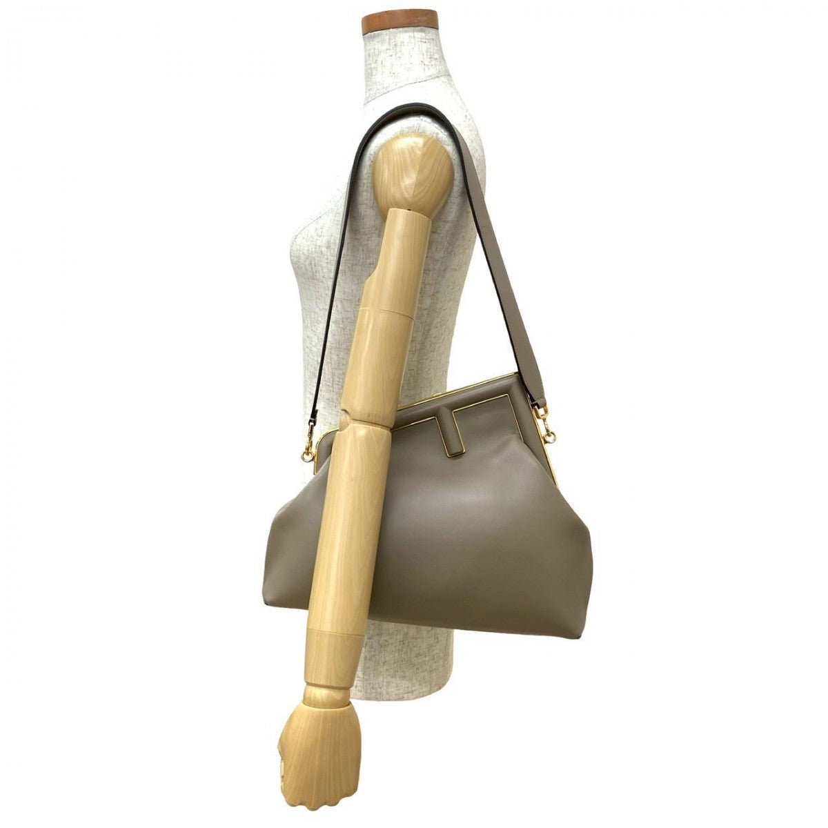FENDI Shoulder Bag leather beige First Medium Bag