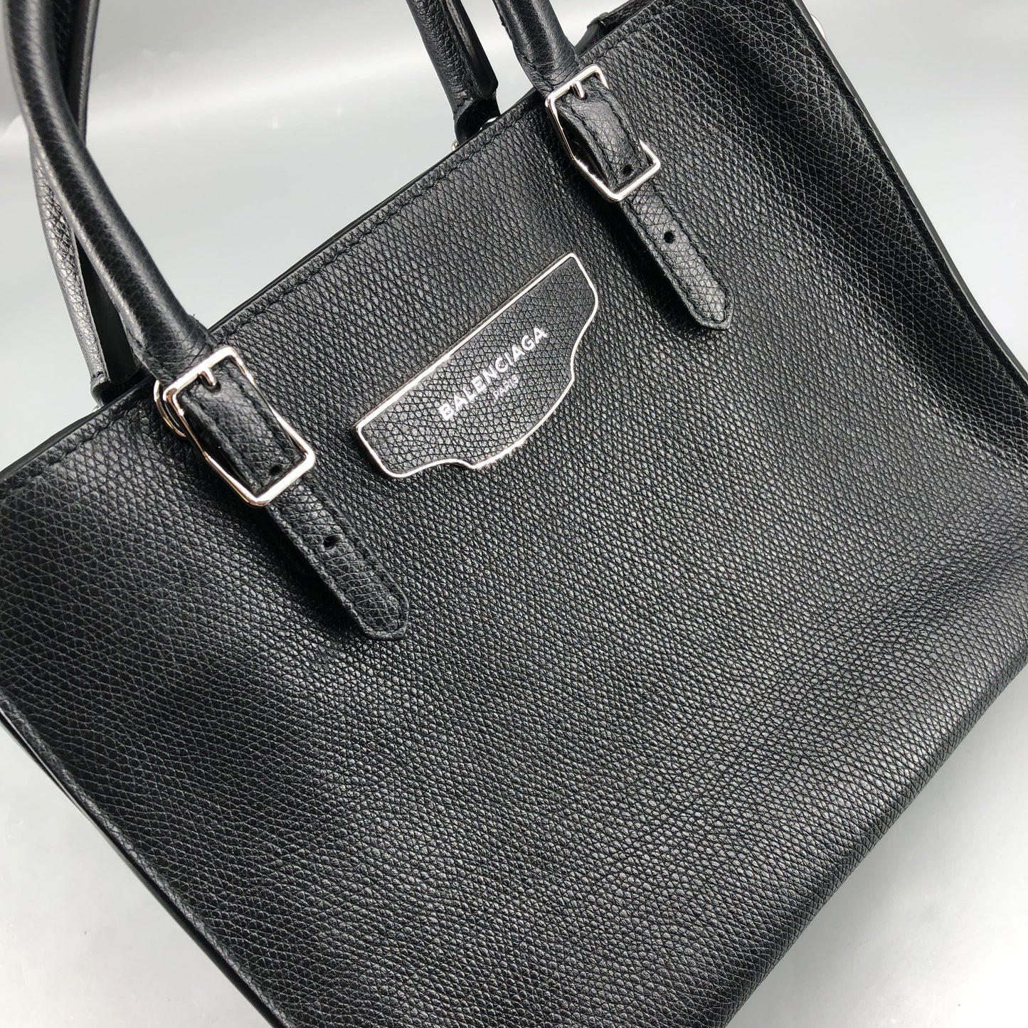 Balenciaga Everyday Small Tote Bag Black Grain Leather
