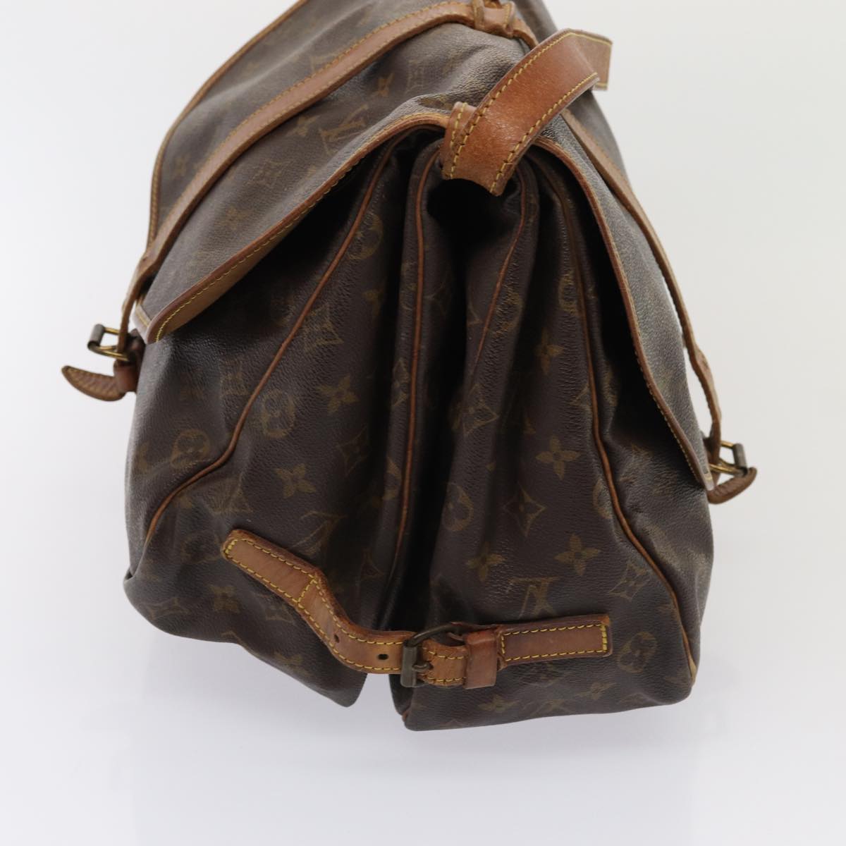 LOUIS VUITTON Monogram Saumur 35 Shoulder Bag M42254 LV Auth 87885
