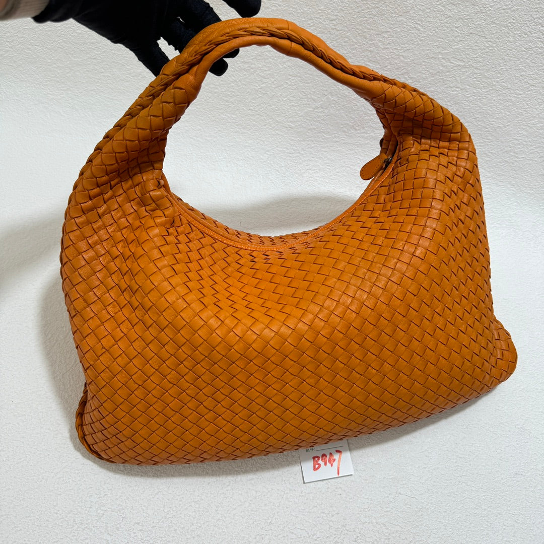 Bottega Veneta Veneta Shoulder Bag - Rovelle Bags
