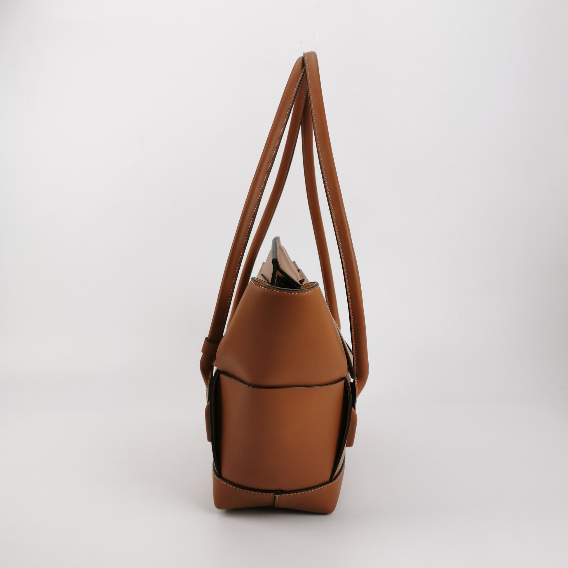 Bottega Veneta Arco Tote - Rovelle Bags