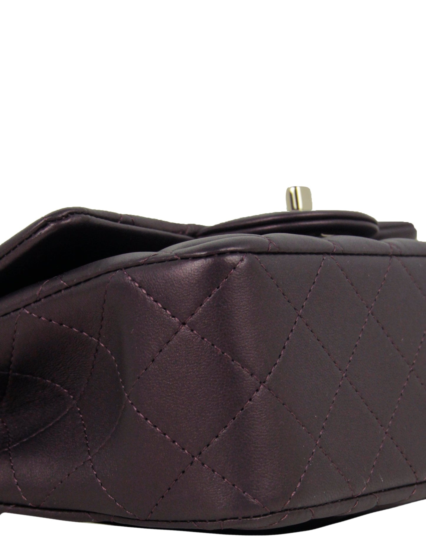 Chanel 2022 Iridescent Burgundy Lambskin Quilted Flap Bag - Rovelle Bags