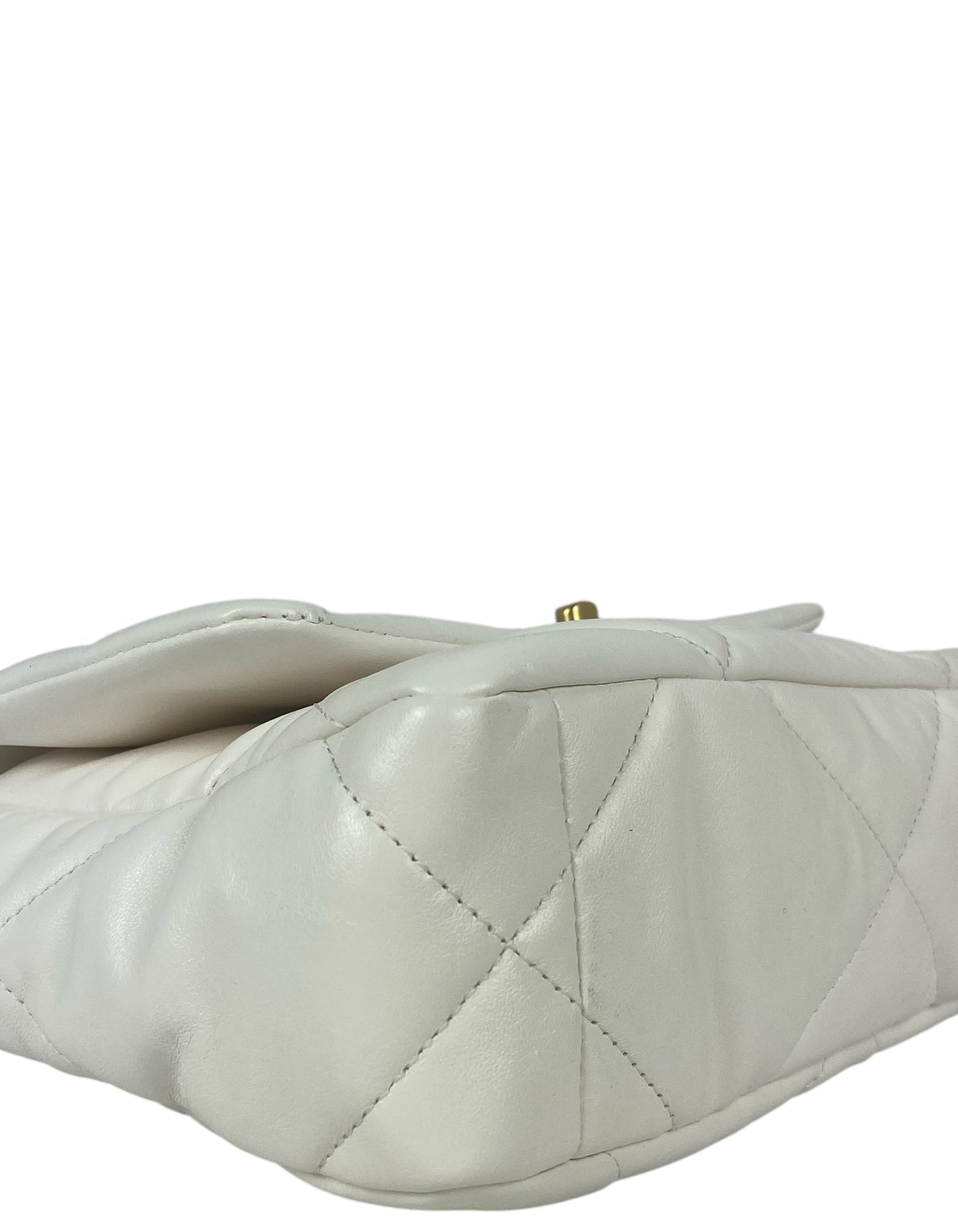 Chanel NWT White Lambskin Quilted Medium Handbag - Rovelle Bags
