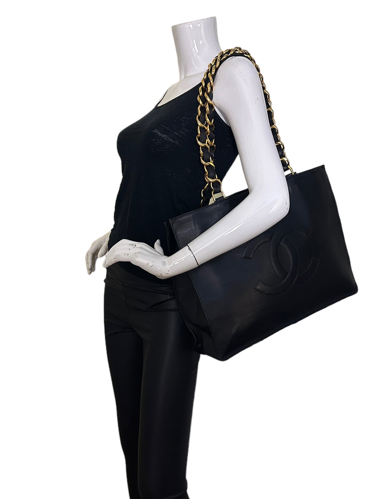 Chanel Black Leather CC Logo Tote Tote Bag - Rovelle Bags