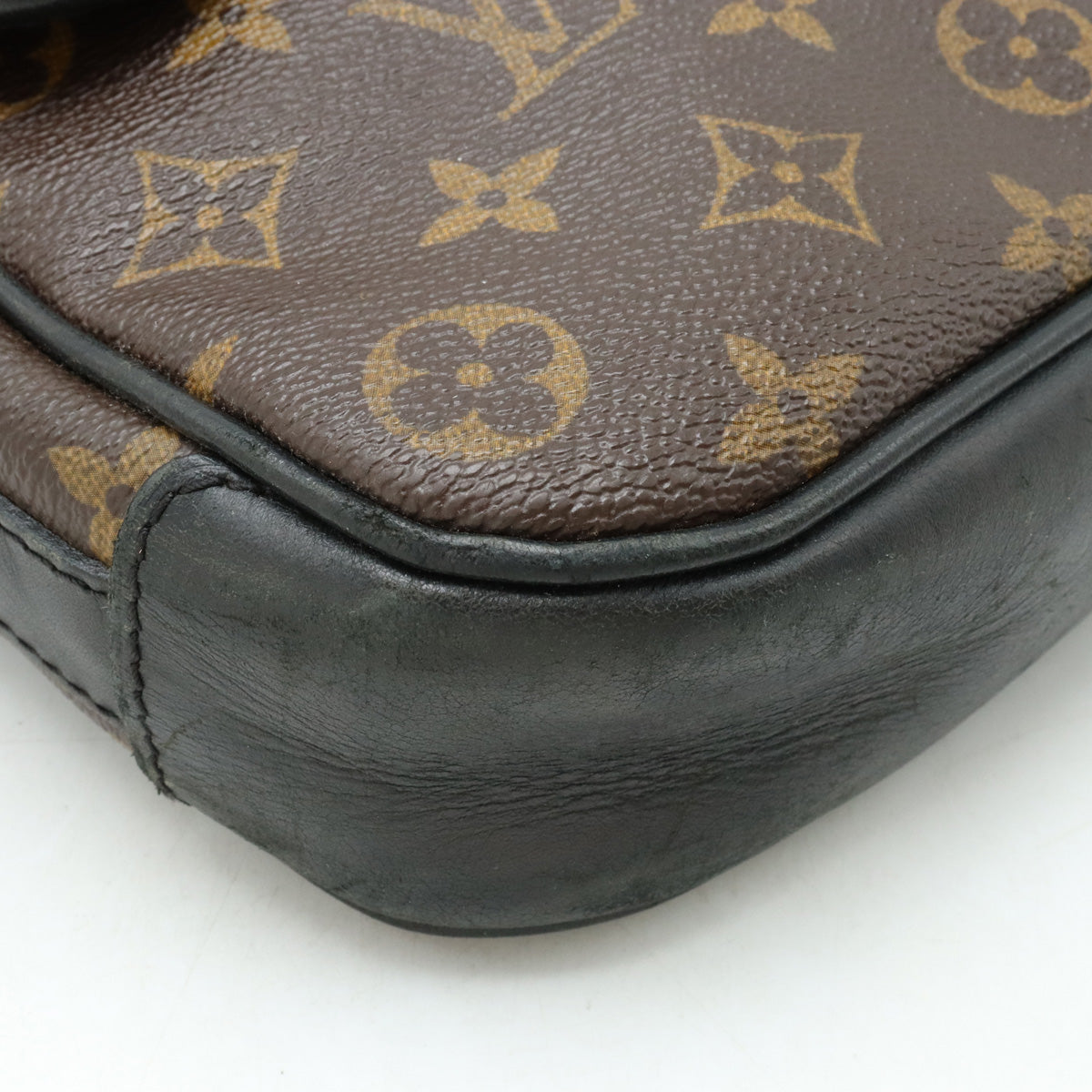 Louis Vuitton Monogram Maker Bus PM Shoulder Bag M56717