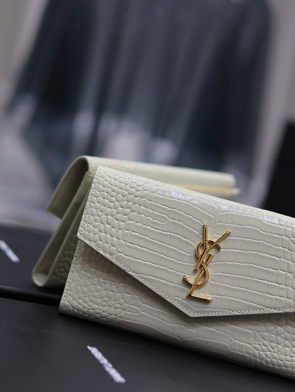 Yves Saint Laurent - Bags - 595