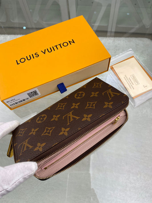 Louis Vuitton Luxury Bags 2304