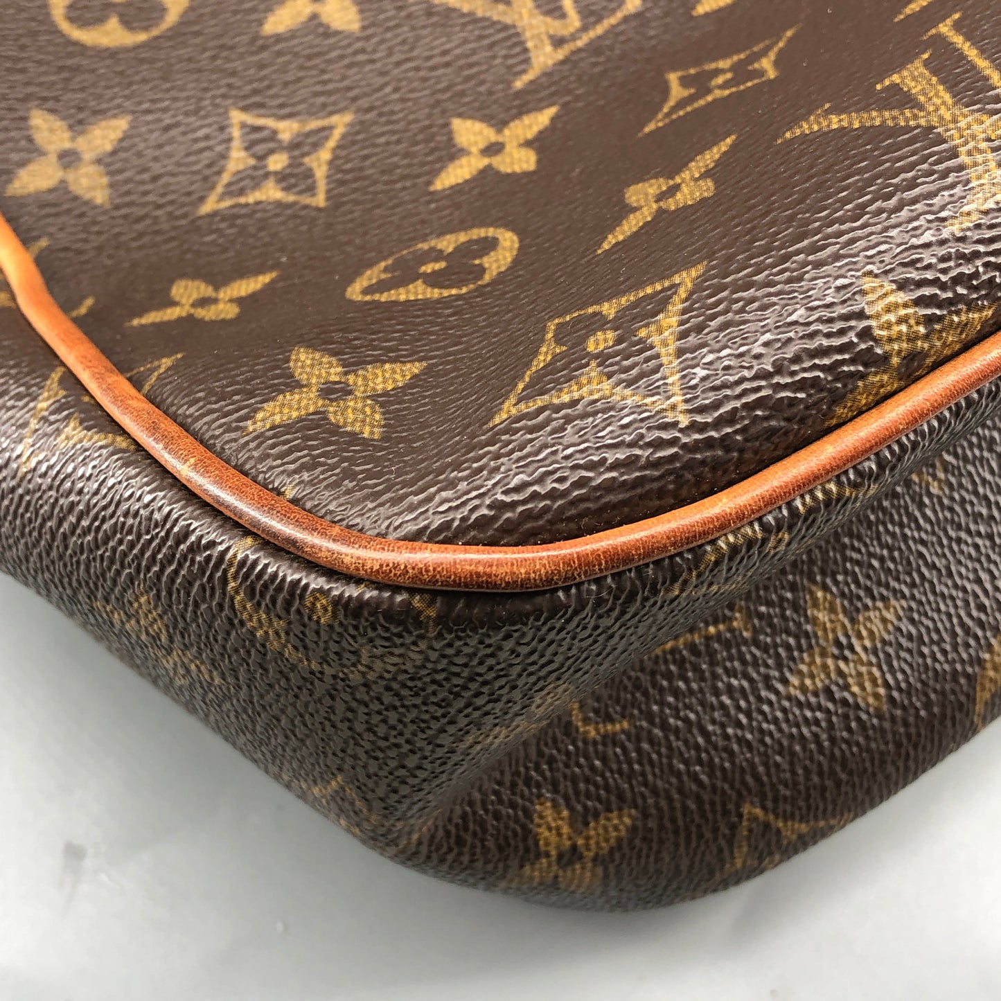 Louis Vuitton Hudson Monogram Canvas Shoulder Bag Brown