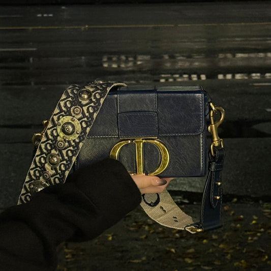 Dior 30 Montaigne Shoulder Bag - Rovelle Bags