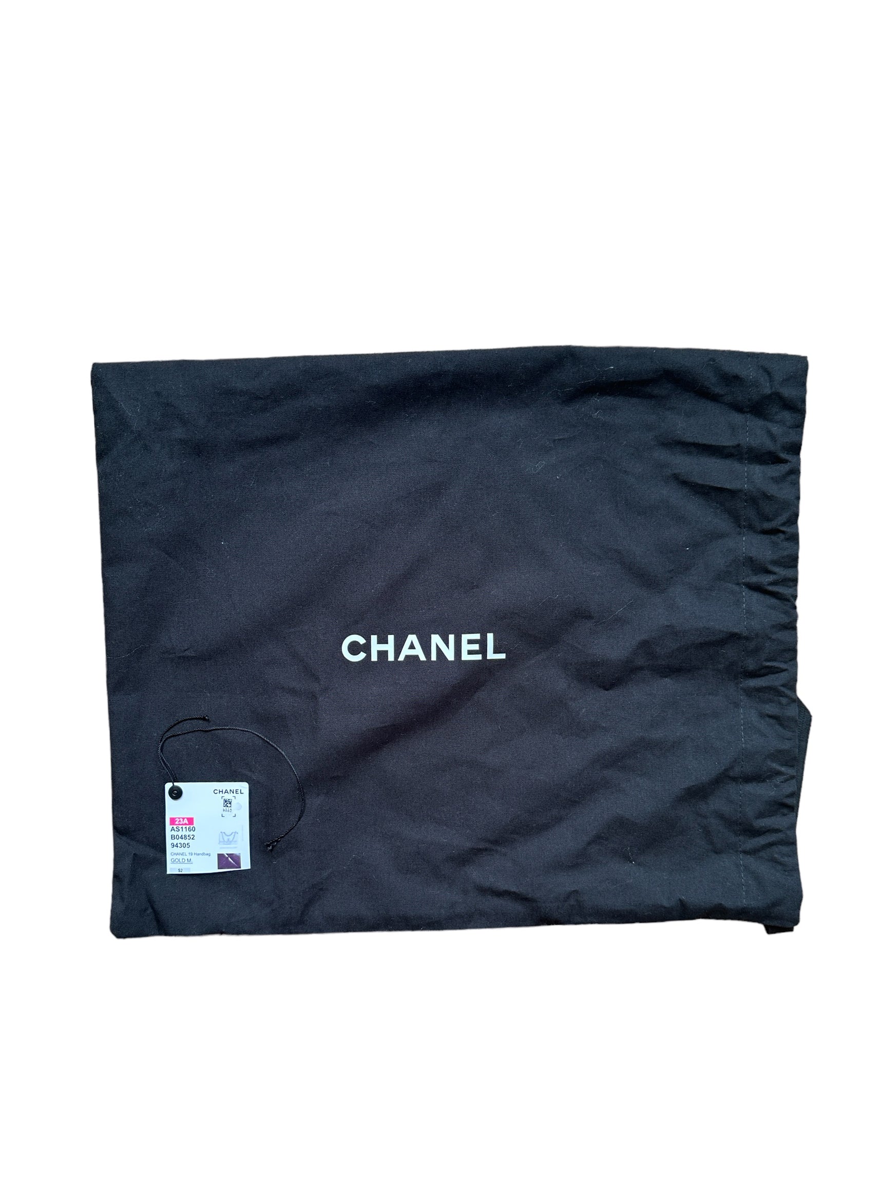 Chanel 2023 Black Lambskin Quilted Medium Handbag - Rovelle Bags